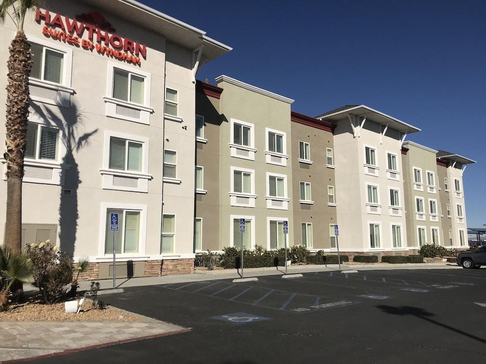 Hawthorn Suites Вікторвілл Екстер'єр фото